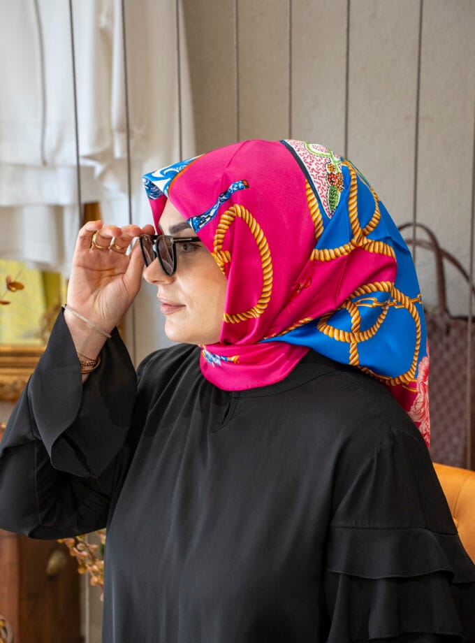 KARANFİL DESEN PEMBE TWİLL İPEK EŞARP