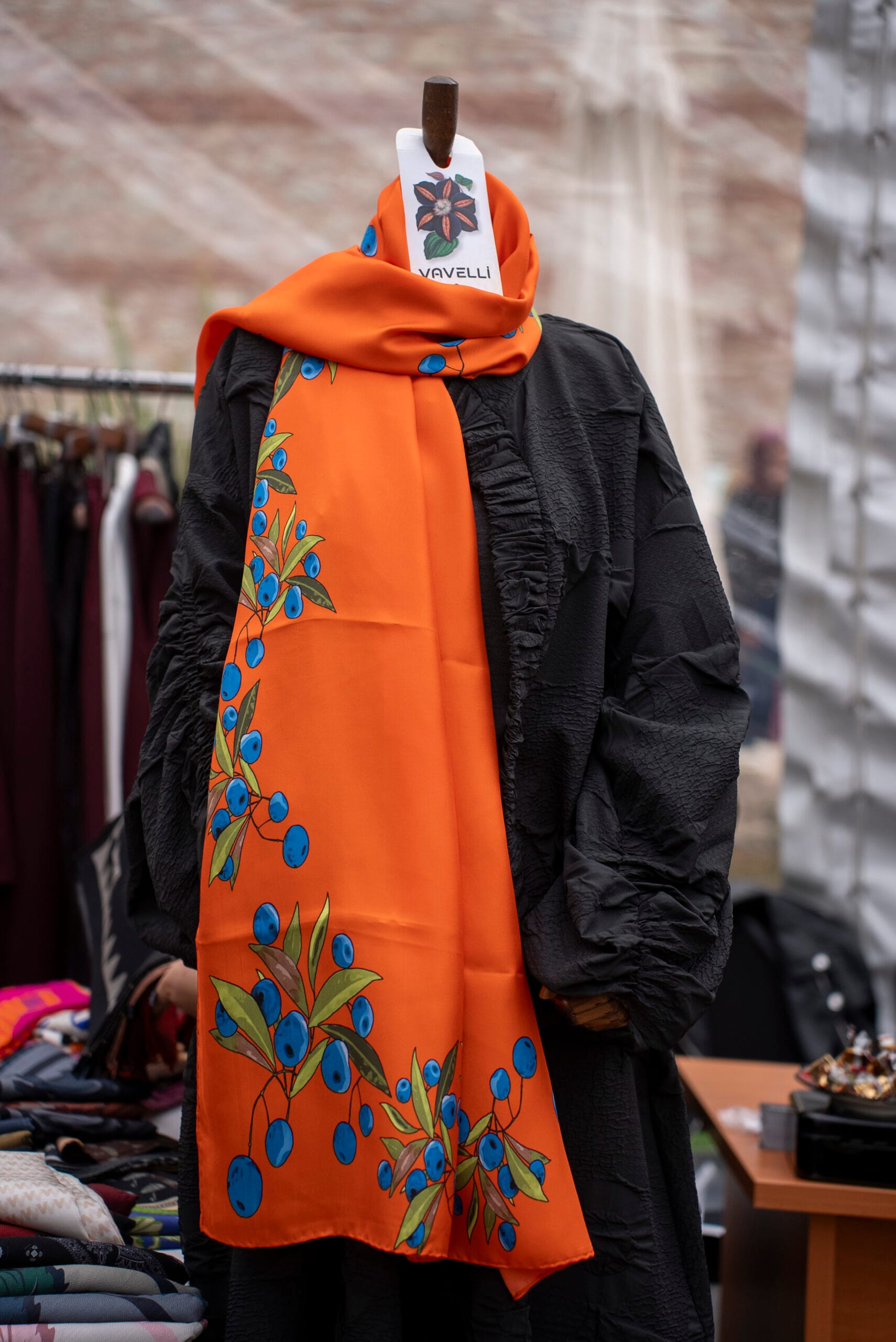 Zeytin Desen Turuncu Twill İpek Şal